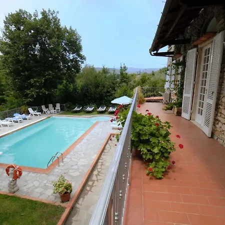 B&B Maison Brinati 4*